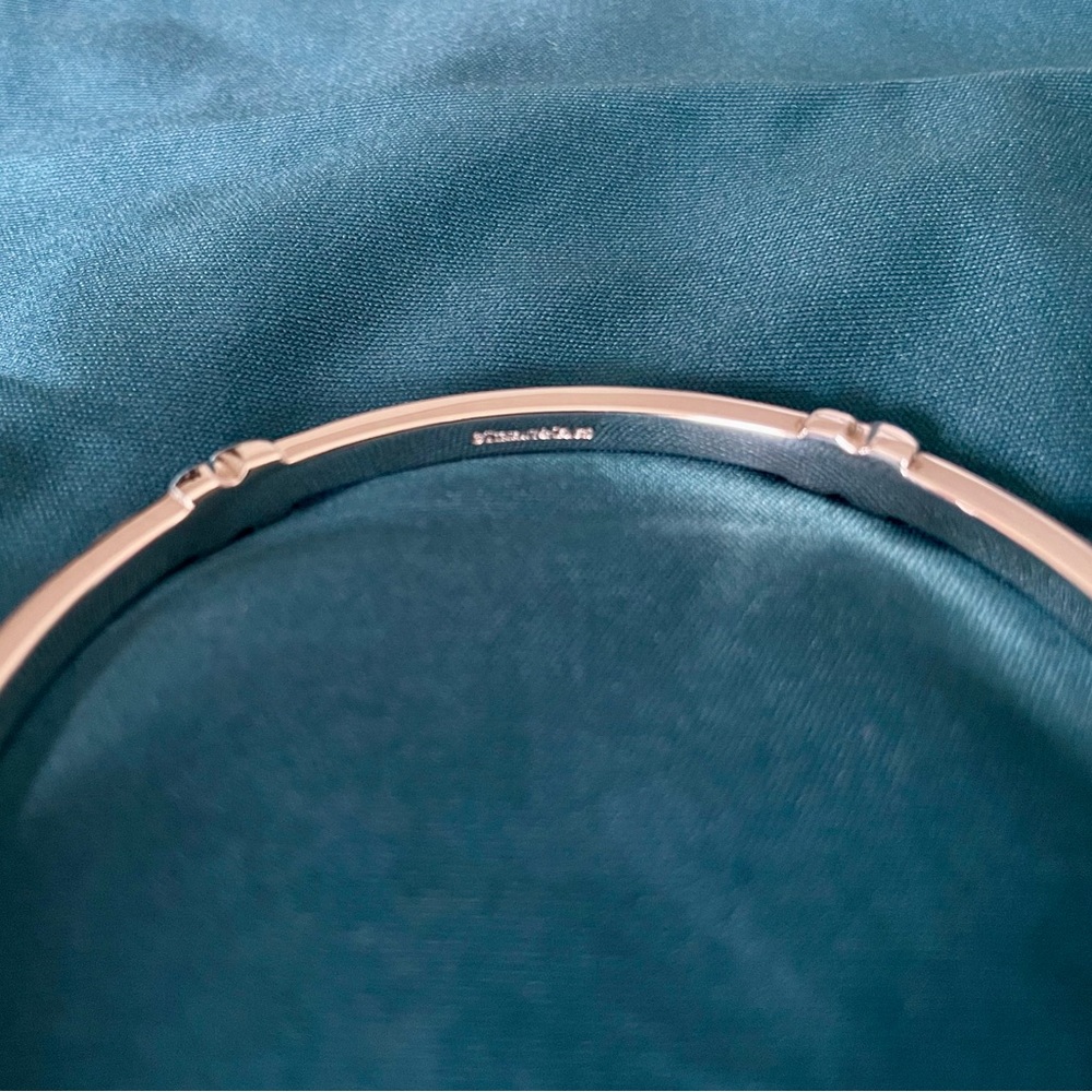 Tiffany and Co. Signature X Bangle - Picture 7 of 7